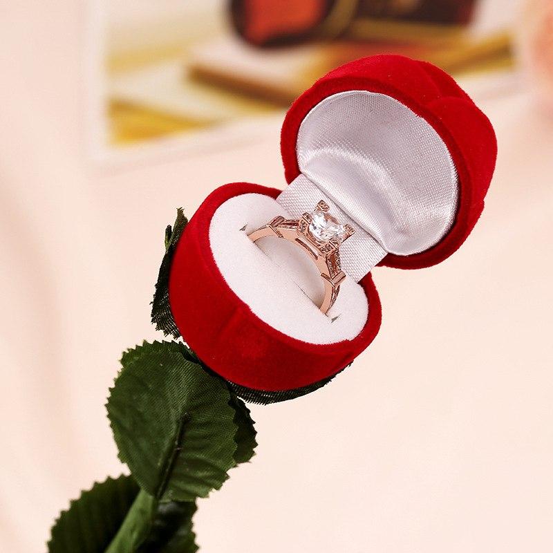 High-Grade Red Rose Velvet Jewelry Ring Box with Leaf Base – Romantic Display for Proposals, Engagements, Gifts
